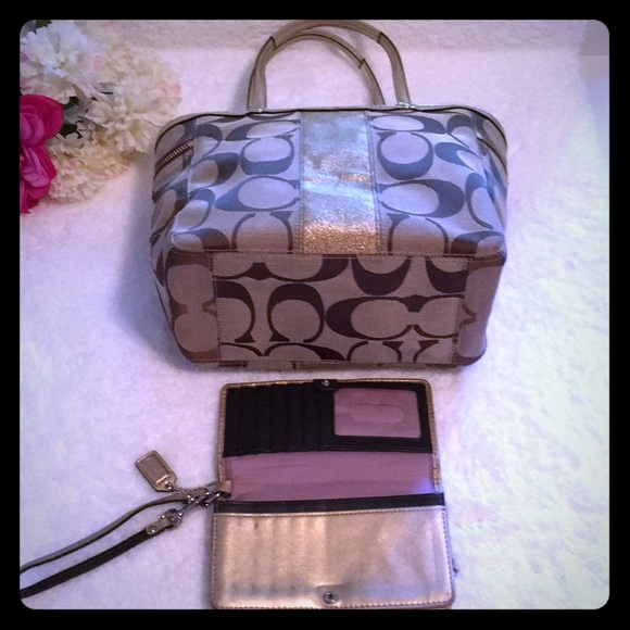 Coach Signature Khaki Metallic Tote & Gold Wristlet - Picture 6 of 8